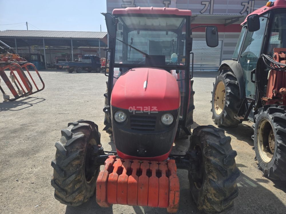 국제 트랙터 NF385 (38마력)