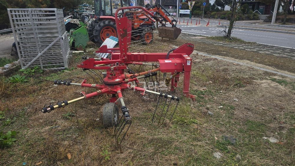  Rake SK400  뒤우측면