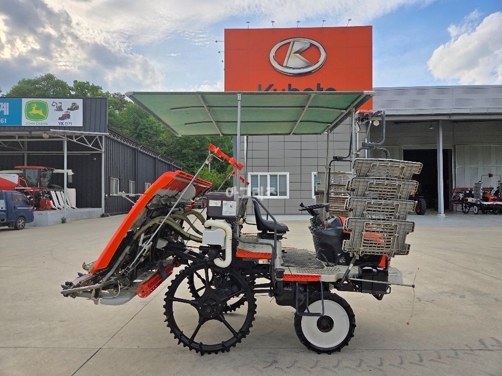 Kubota Rice transplanter KNW8SF (8Rows)