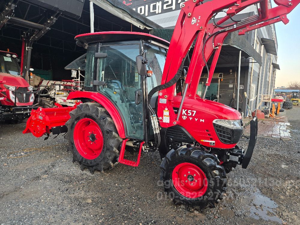 TYM Tractor K57 (58hp) 뒤우측면