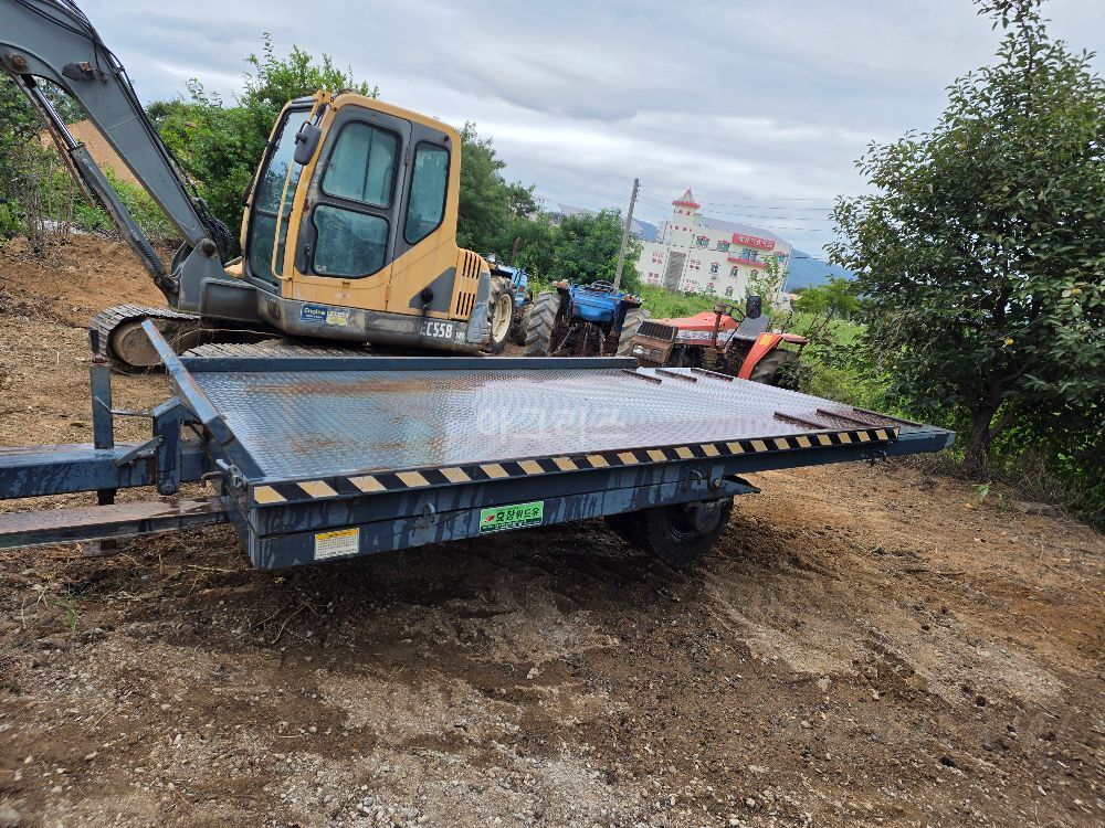  Trailer 콤바인  뒤우측면