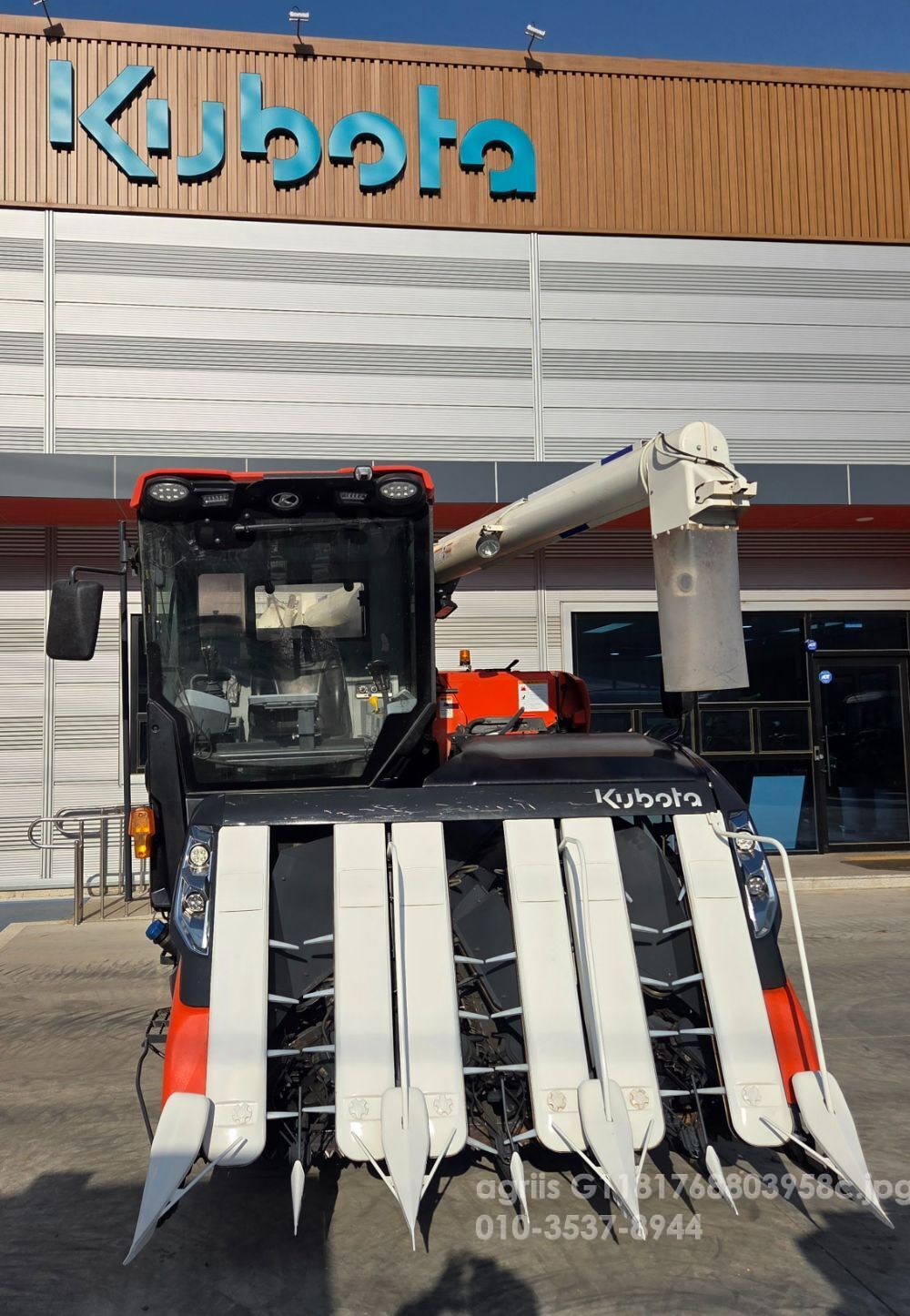 Kubota Combine Harvester ZR6130 (6Rows)