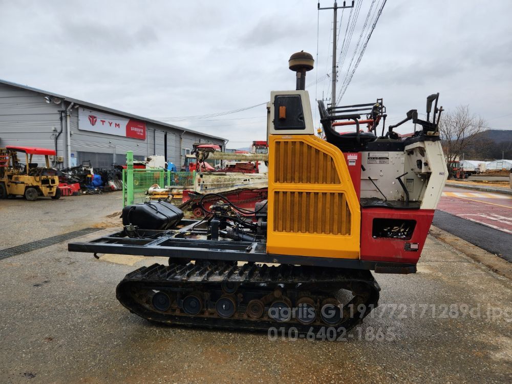 TYM 콤바인 H6000G (4조식) 뒤우측면