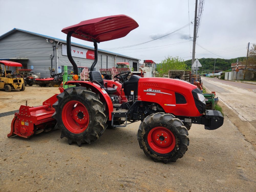 TYM 트랙터 A4800W (48마력) 뒤우측면