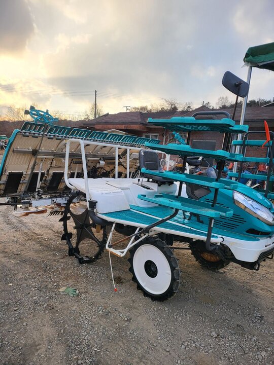 Kubota Rice transplanter KP8D (8Rows)