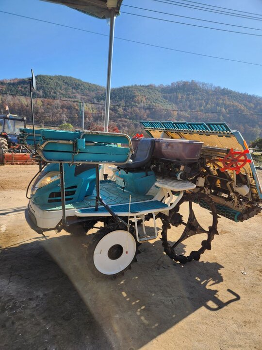 Kubota Rice transplanter KZP67FR (6Rows)