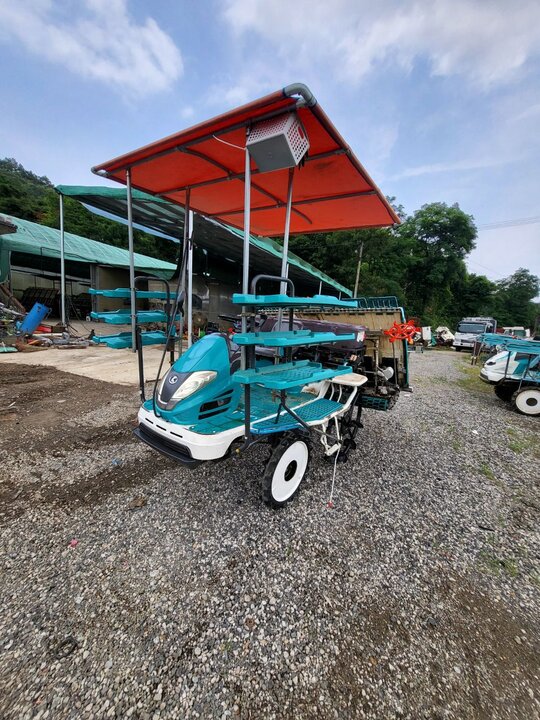Kubota Rice transplanter KZP67FR (6Rows)