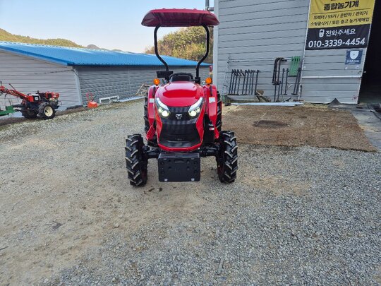 TYM Tractor K48 (48.3hp) 앞좌측면