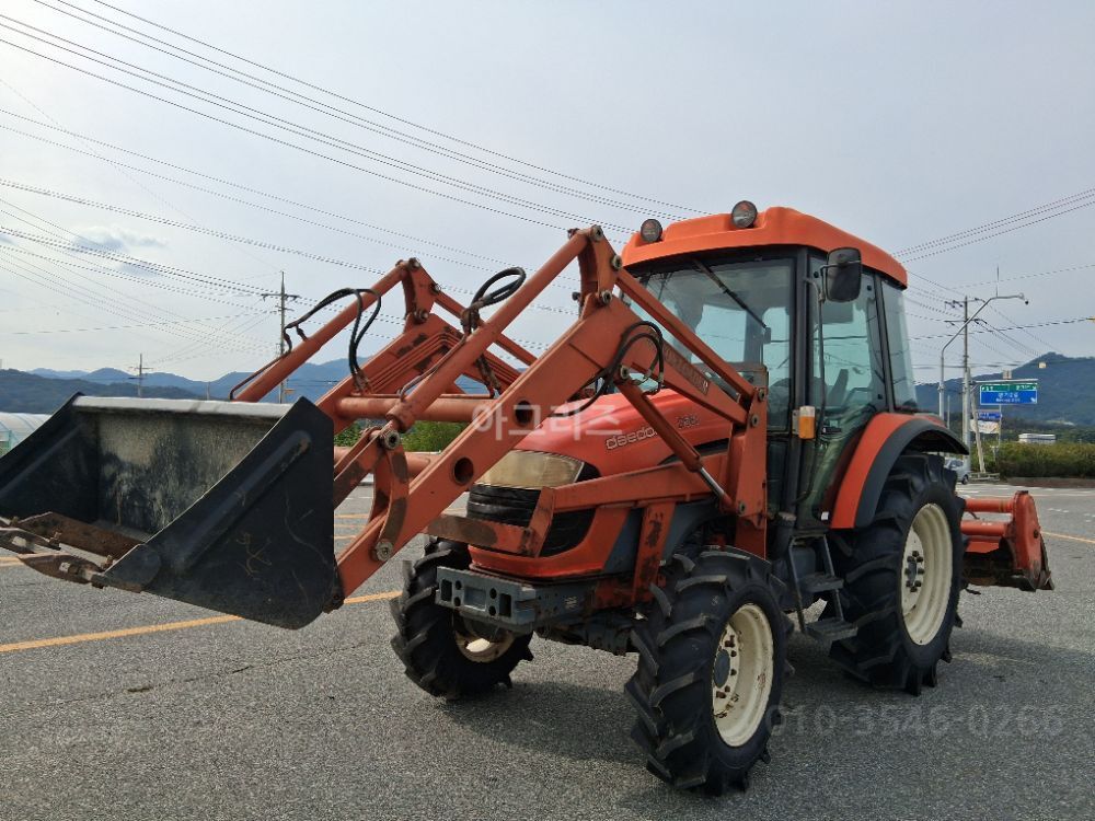 대동 트랙터 D581 (58마력)