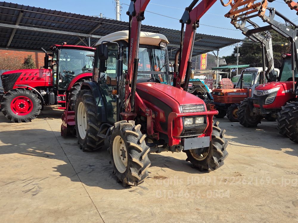 TYM Tractor T552 (55hp)