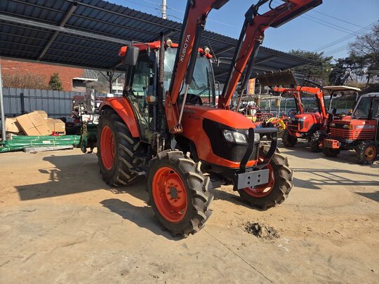 구보다 트랙터 M7040 (74마력)