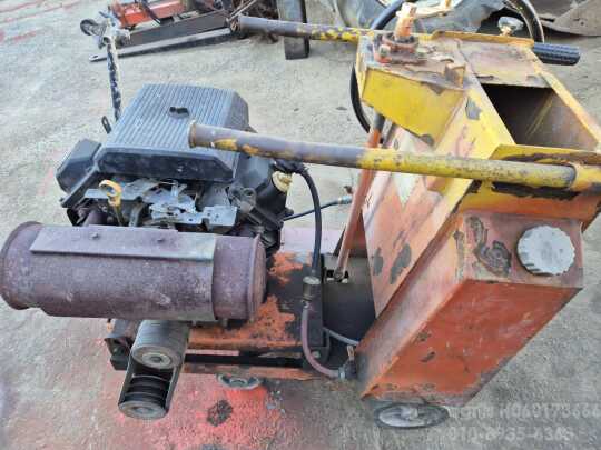  도로캇팅기도로절단기콜라엔진 도로캇팅기도로절단기콜라엔진 