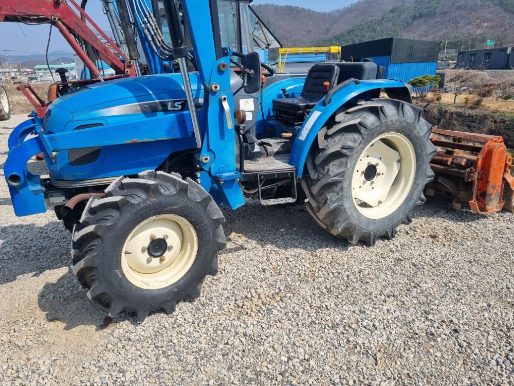 LS 트랙터 R48 (48마력)