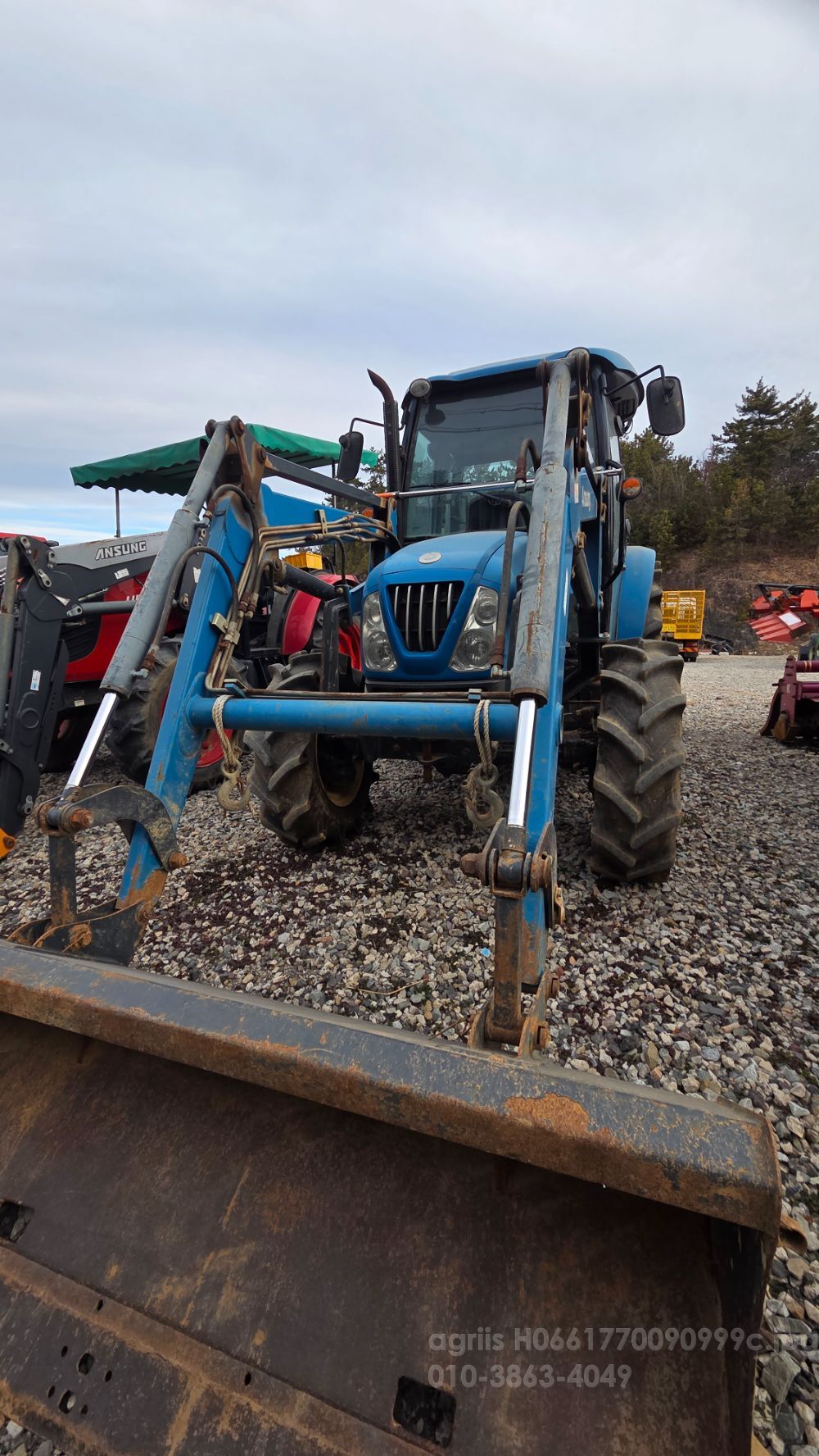 LS Tractor U6155 (56hp)