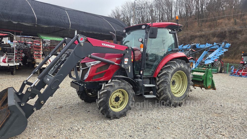 얀마 트랙터 YT470 (70마력) 뒤우측면