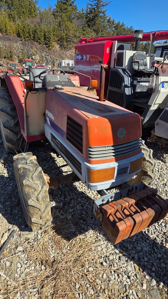 국제 트랙터 F3550 (35마력)