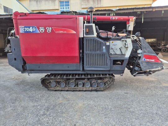 TYM Combine Harvester C704G (4Rows)
