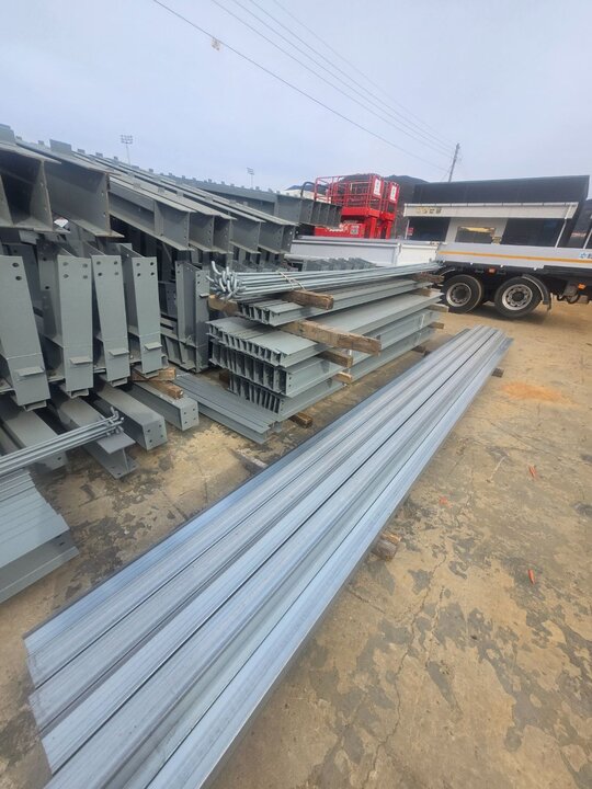  H철골 호이스트 포함 판매합니다  60평창고 호이스트 2톤포함