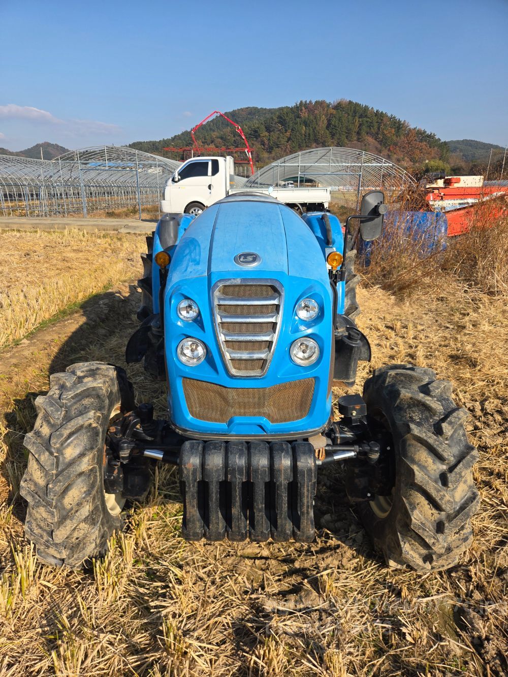 LS 트랙터 XR4155 (55.7마력)