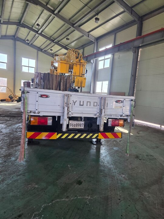 현대 현대메가5톤 미르특장2.1톤 크레인카고트럭 미르특장2.1톤 크레인카고트럭