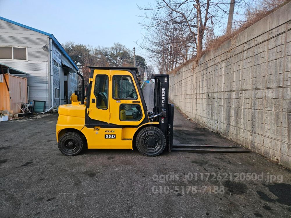Hyundai Forklift 중고지게차 현대 포렉스35D 디젤 3.5톤 3단 지게차3단자동발캐빈히터덧발  뒤우측면