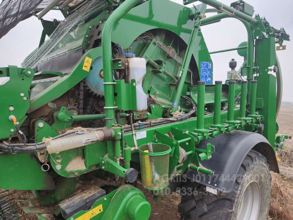  Round Baler 원형베일러  뒤우측면