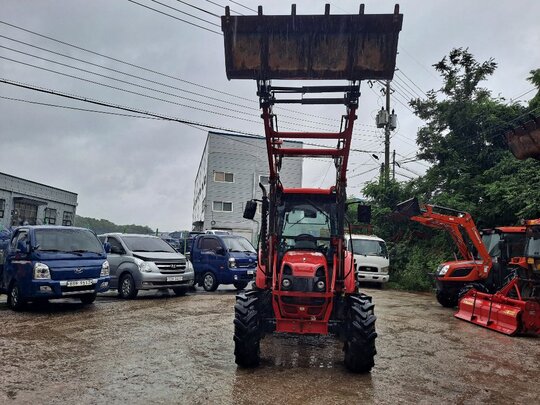 국제 트랙터 6015 (60마력) 앞좌측면