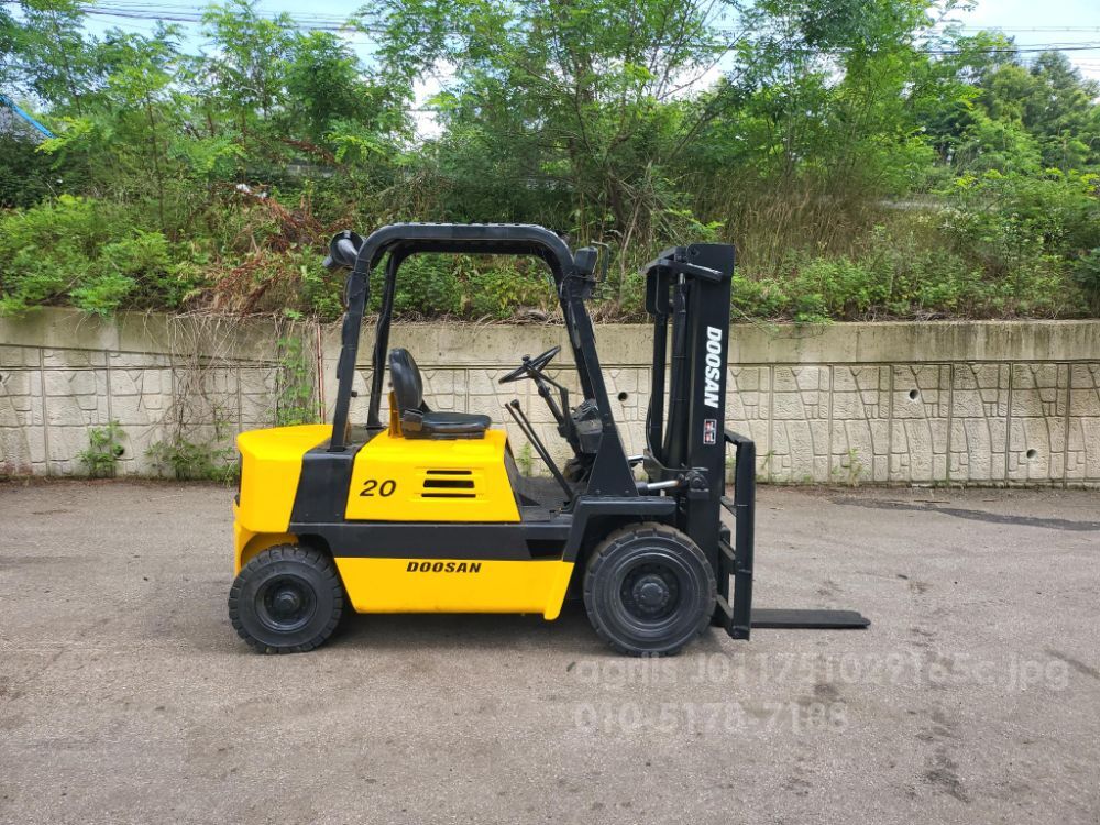 Doosan Forklift 중고지게차 두산 FD20M 디젤 2톤 지게차  