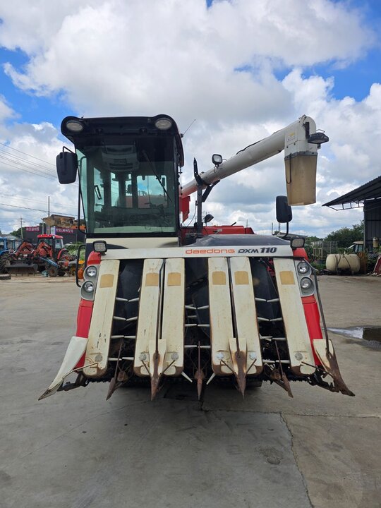Daedong Combine Harvester DXM110GC (6Rows)