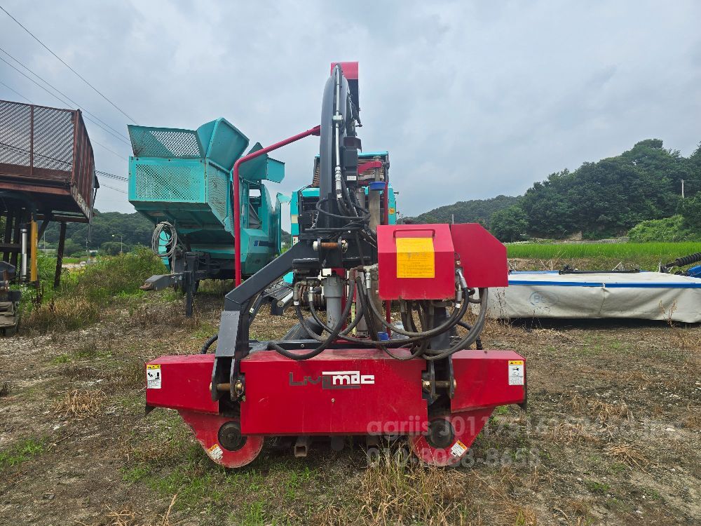 라이브맥 래핑기 LW900-2AR 뒤우측면