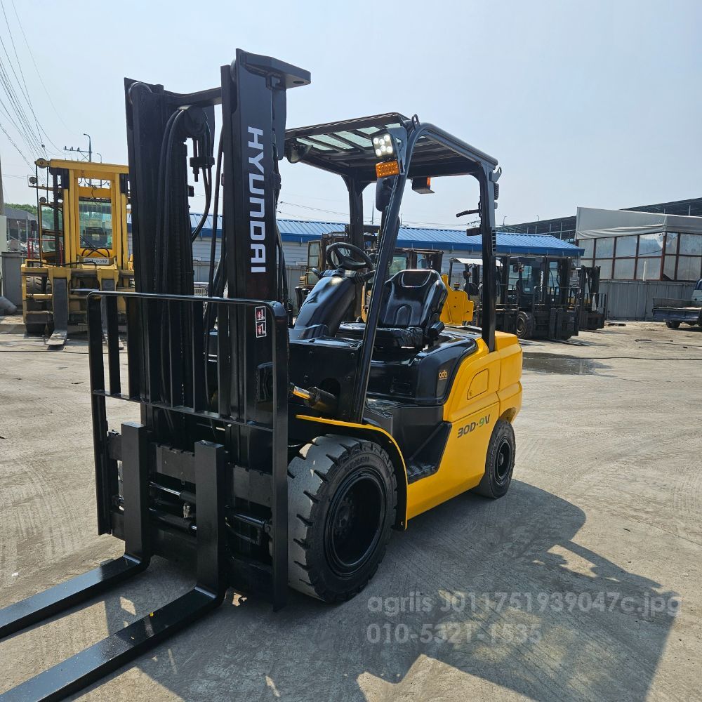 Hyundai Forklift 포렉스30D-9V중고 