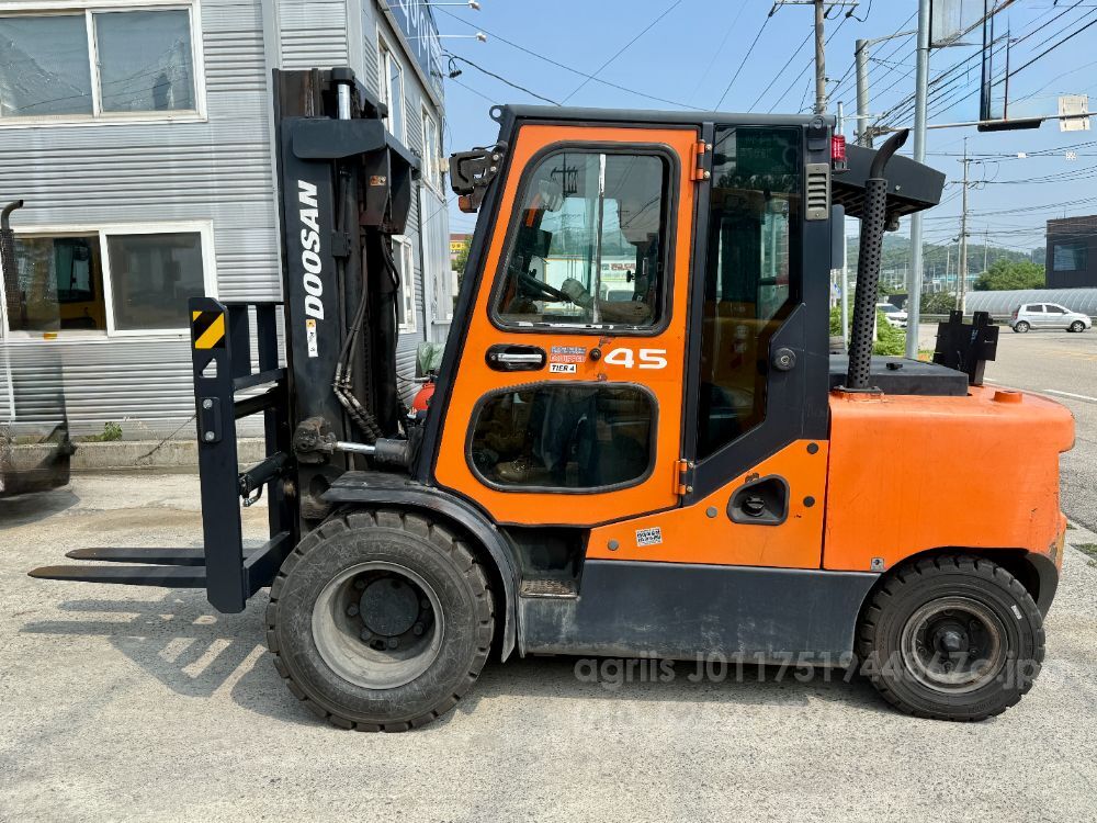 Doosan Forklift D45SE-7 
