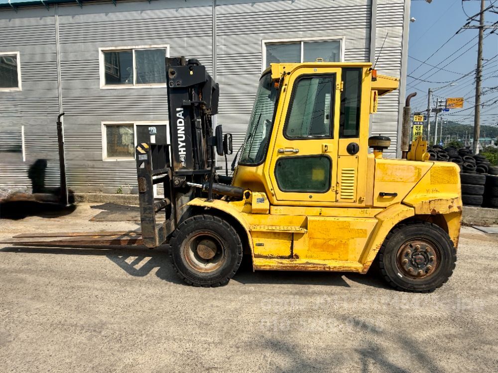 Hyundai Forklift 70DE 
