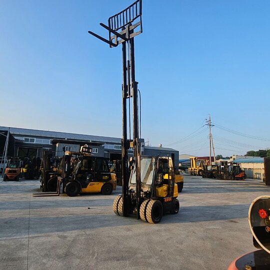 두산 지게차 D25S-3하이3단더블중고