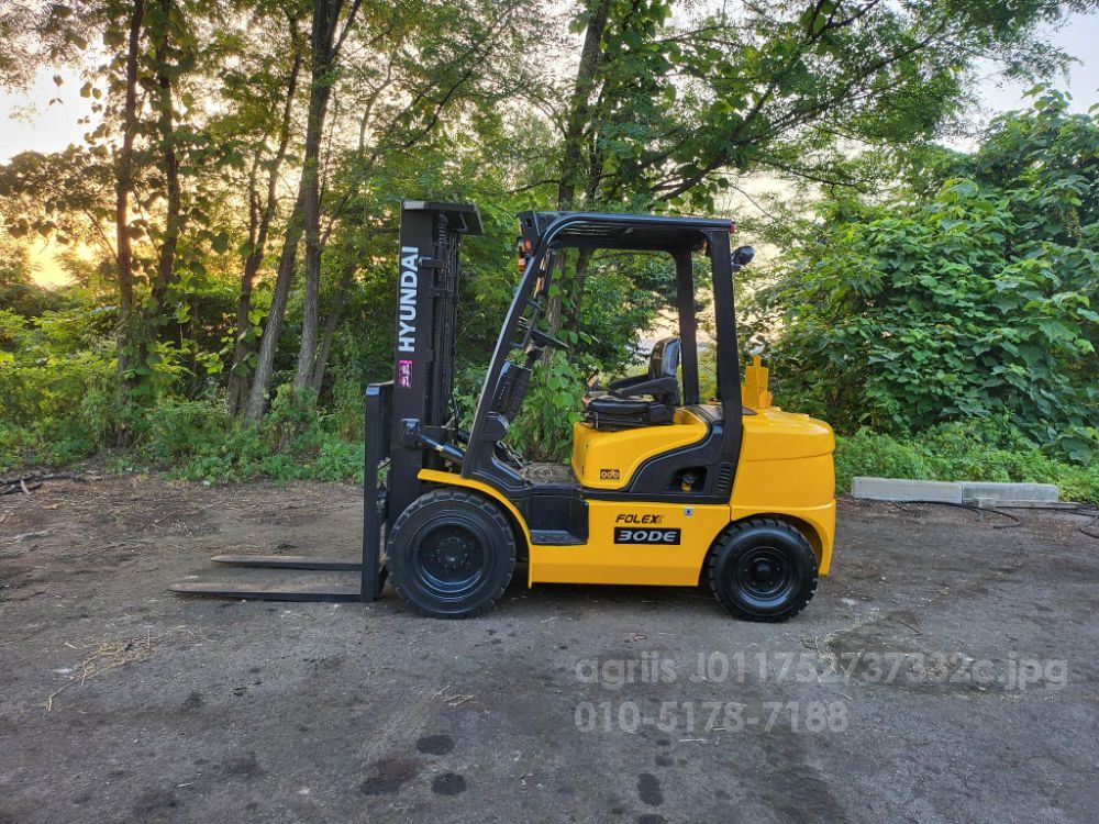 현대 지게차 중고 포렉스 30DE 디젤 3톤 3단 (3단마스트, 3스플) (3톤)
