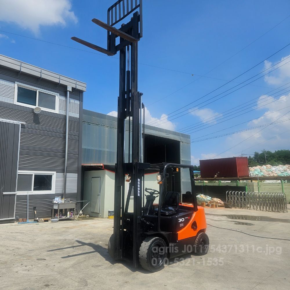 Doosan Forklift D30S-5 3단마스트 (3톤)