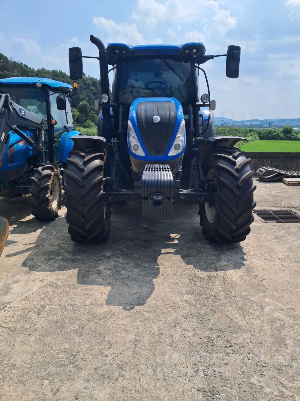 뉴홀랜드 트랙터 T6.145 (145마력)