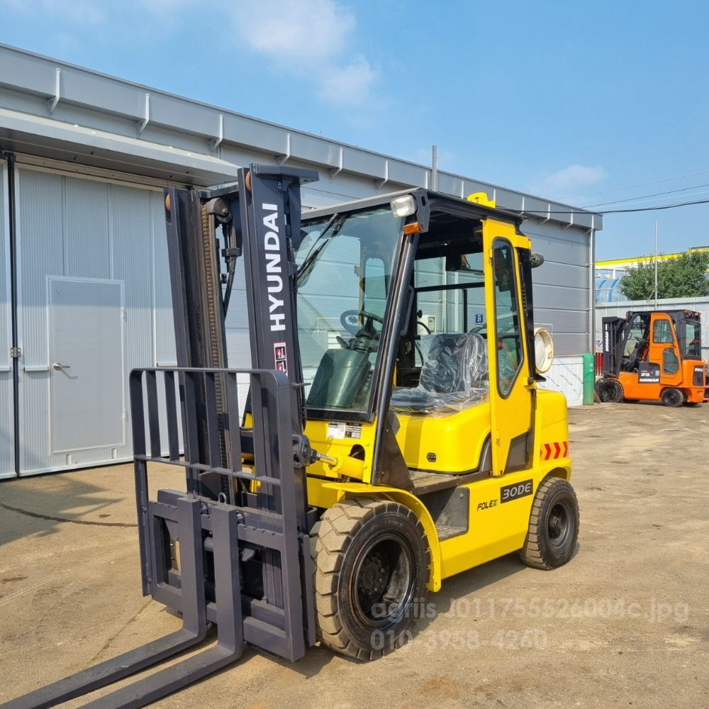포렉스 3톤 지게차 30DE (3.0톤)
