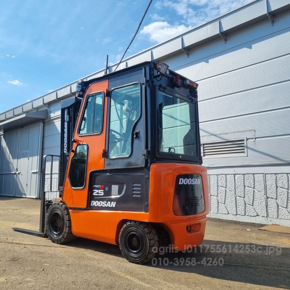 두산 지게차 B25S-5 (2.5톤)