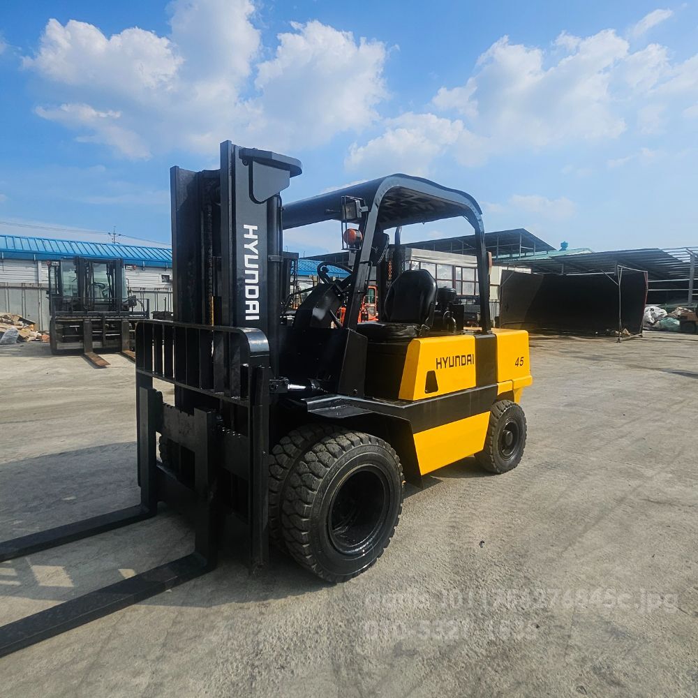 현대 지게차 4.5톤 (4.5톤)