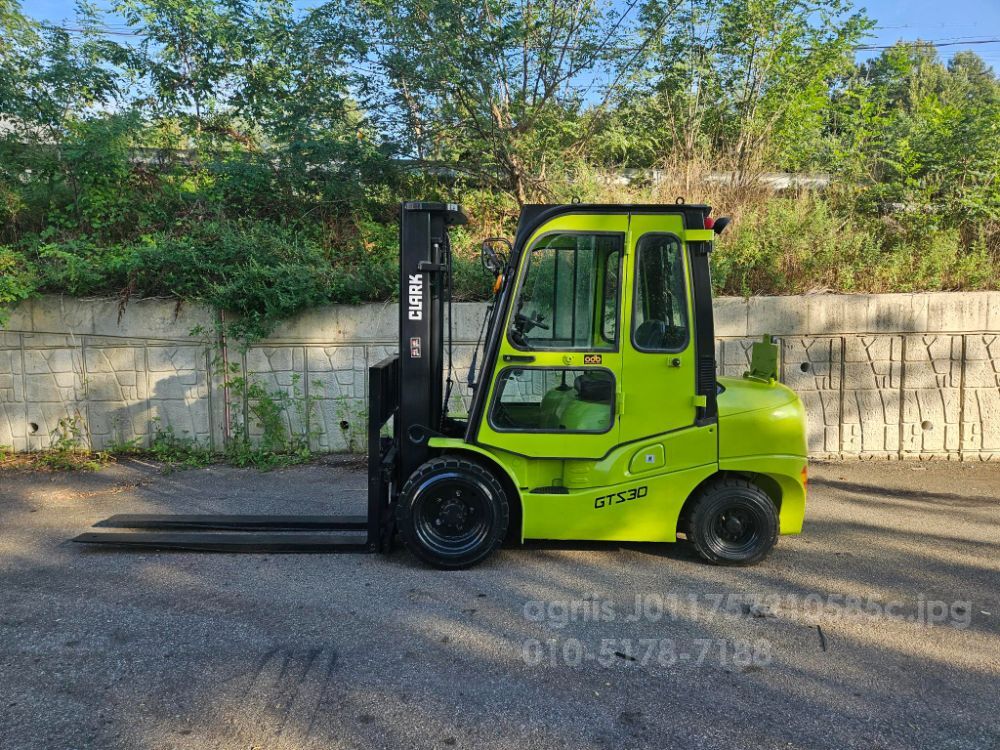 클라크 지게차 중고 GTS 30D 디젤 3톤 (3톤)