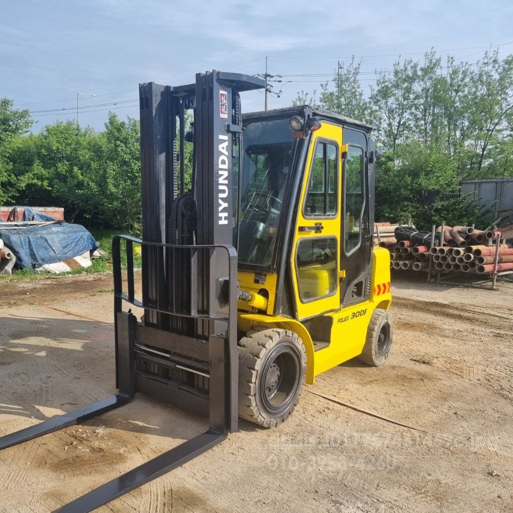 현대 지게차 30DF (3.0톤)