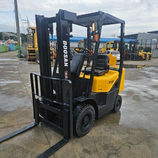 Doosan Forklift D18S (1.8톤)
