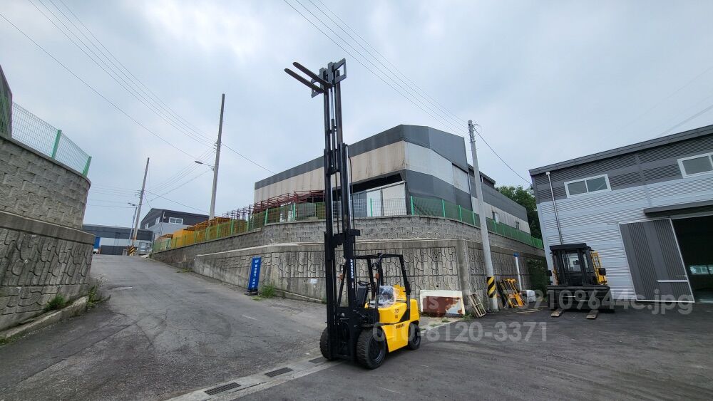 Doosan Forklift D30S-3(3단마스트)노랭이 (3톤)