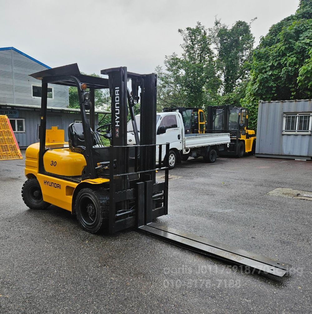 두산 지게차 중고 현대 HDF30-II 디젤 3톤 (자동발.덧발) (3톤)