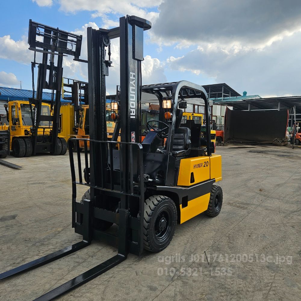 현대 지게차 PF20 중고 (2톤)