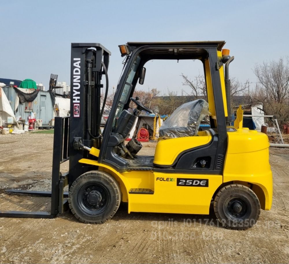 현대 지게차 25DE (2.5톤)