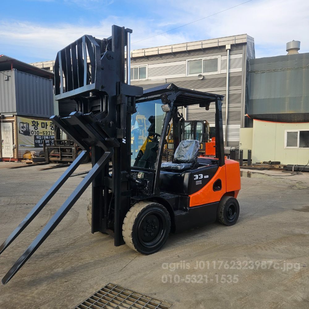 두산 지게차 D33S-7 힌지드 (3.3톤)