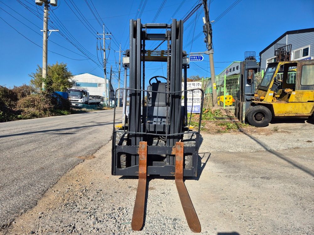 두산 지게차 LD25 (2.5톤)