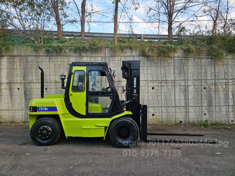 클라크 지게차 중고 FX70D 디젤 7톤 (편개식자동발, 캐빈, 덧발) (7톤)